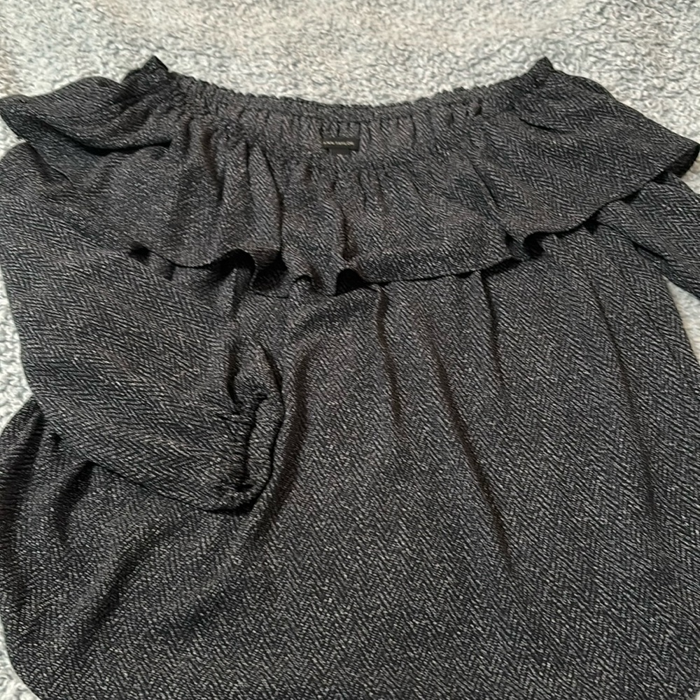 Ann Taylor off the shoulder blouse